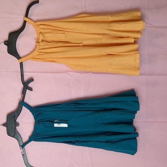 Old Navy 2 Pack Linen Blend Peplum Halter Swing Blouse Tops size Small - Picture 2 of 8